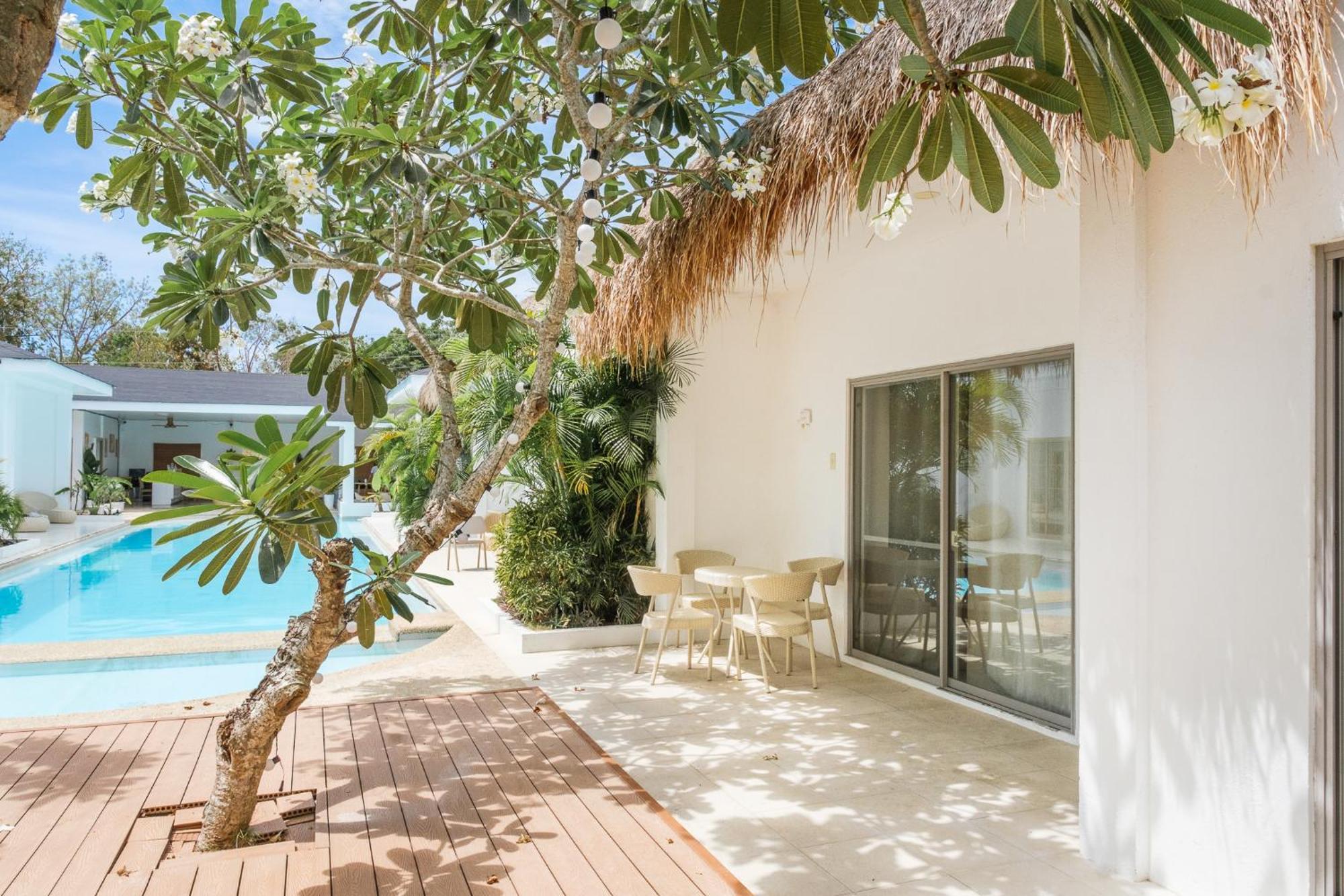 Seapearl Of Alona Hotell Panglao Eksteriør bilde